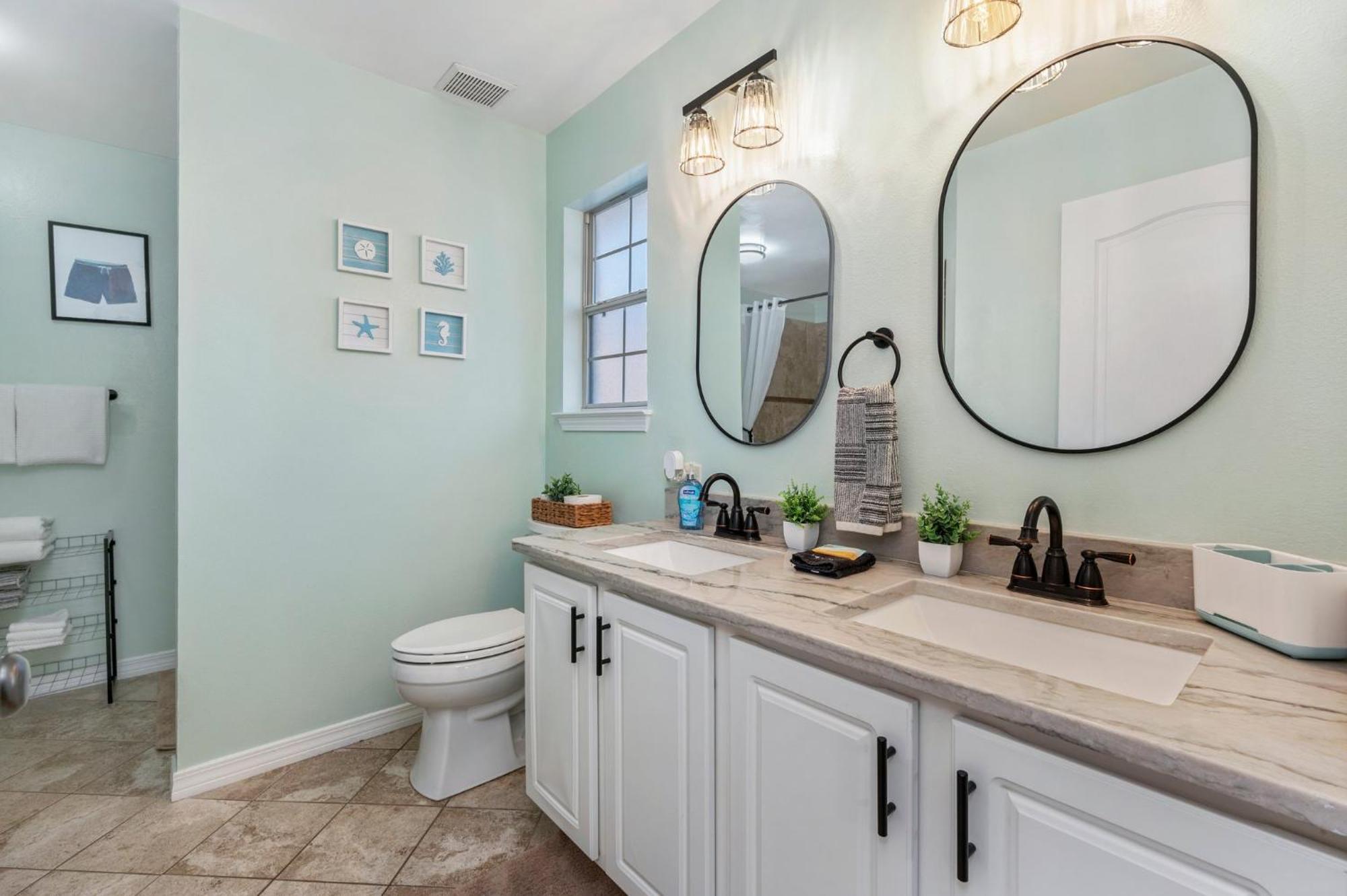 Beautiful Pet Friendly Home! New Tropical Pool, Opt Golf Cart And Pool Heat, Minutes To Beach Destin Exterior foto