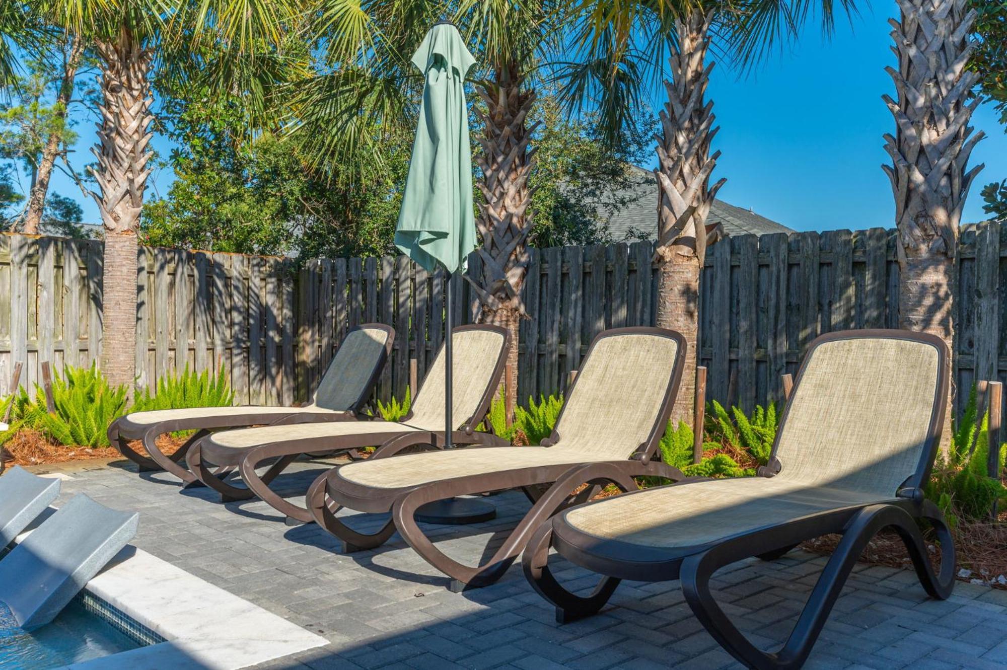 Beautiful Pet Friendly Home! New Tropical Pool, Opt Golf Cart And Pool Heat, Minutes To Beach Destin Exterior foto